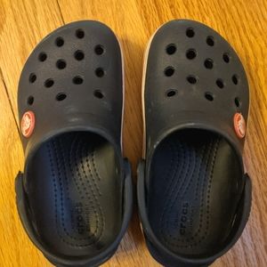 Navy Toddler Crocs Size 8